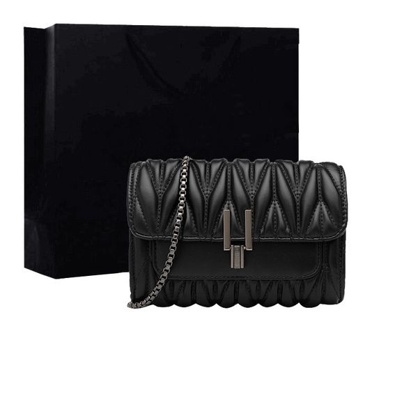 wholesale factory ladies leathers chain bags simple clamshell sewing fashionable clutch bag elegant joker black leather handbag street fashi
wholesale factory ladies leathers chain bags simple clamshell sewing fashionable clutch bag elegant joker black leather handbag street fashi