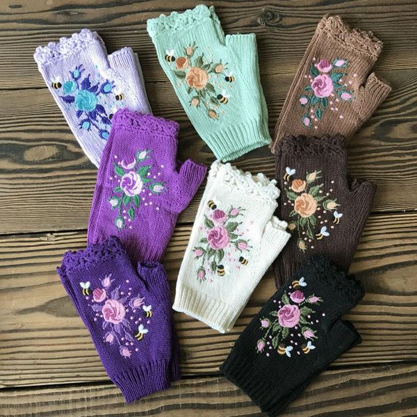five fingers gloves mittens handmade embroidery autumn winter bee floret women' warm wool knitted driving, Blue;gray
five fingers gloves mittens handmade embroidery autumn winter bee floret women' warm wool knitted driving, Blue;gray