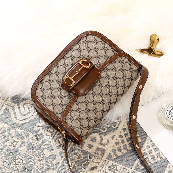 female sachet celebrity style 1955 saddle bag new 2020 retro messenger bag underarm bag female fashion
female sachet celebrity style 1955 saddle bag new 2020 retro messenger bag underarm bag female fashion