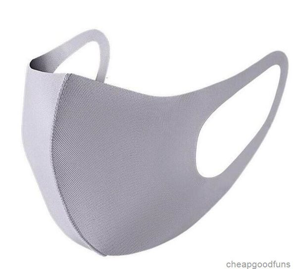 u2iq2us stock anti dust face cover pm2.5 respirator dustproof anti-bacterial washable reusable ice silk cotton mask 6
u2iq2us stock anti dust face cover pm2.5 respirator dustproof anti-bacterial washable reusable ice silk cotton mask 6