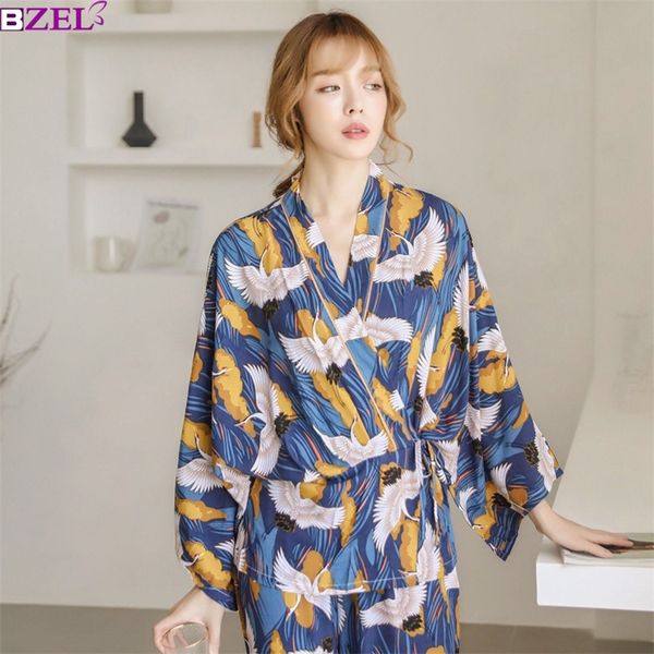 pyjamas sets woman full elegant home wear sleep clothing female pajamas suit autumn crane animal print japanese kimono straps y200708, Black;red
pyjamas sets woman full elegant home wear sleep clothing female pajamas suit autumn crane animal print japanese kimono straps y200708, Black;red