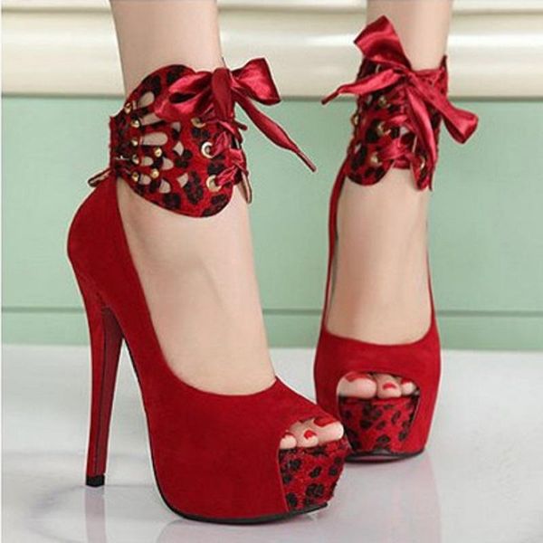 2021 spring and summer new ladies sandals nightclub stiletto super high heel waterproof platform shallow mouth fish mouth velvet, Black
2021 spring and summer new ladies sandals nightclub stiletto super high heel waterproof platform shallow mouth fish mouth velvet, Black