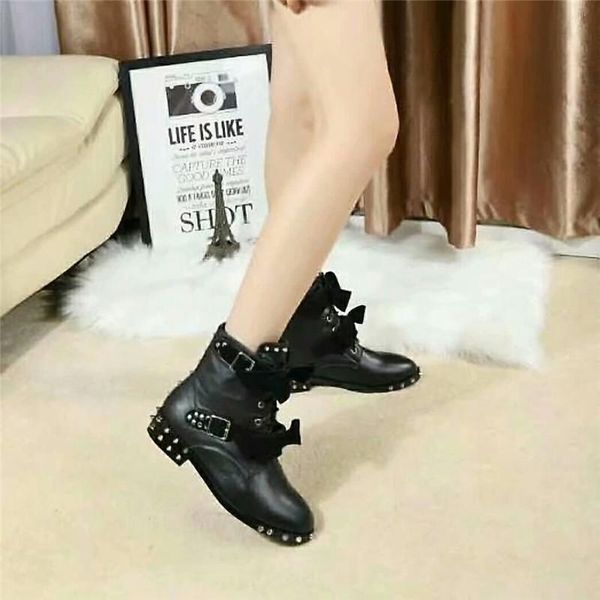 female shoe flat butterfly knot autumn winter round toe women shoes ankle boots genuine leather solid color, Black
female shoe flat butterfly knot autumn winter round toe women shoes ankle boots genuine leather solid color, Black