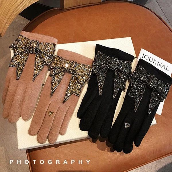 hats, scarves & gloves sets winter women cashmere bling rhinestone bow warm wool driving, Blue;gray
hats, scarves & gloves sets winter women cashmere bling rhinestone bow warm wool driving, Blue;gray