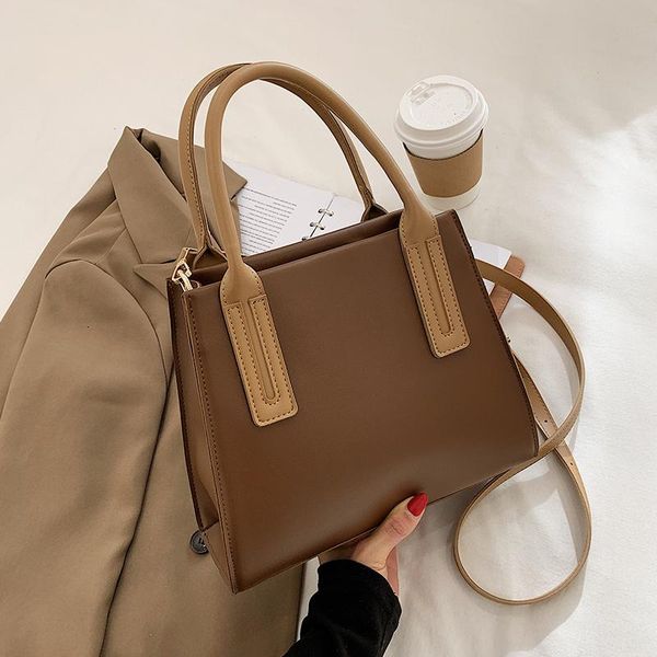 square tote bag 2021 fashion new high-quality pu leather women's designer handbag chain shoulder messenger bag with handle
square tote bag 2021 fashion new high-quality pu leather women's designer handbag chain shoulder messenger bag with handle
