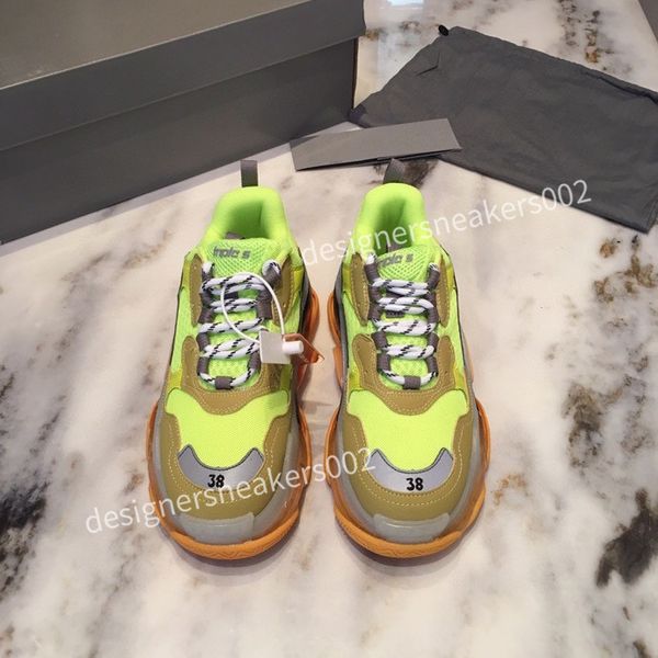 woman black walking sneakers men women black red casual shoes fashion paris sneakers yx201227
woman black walking sneakers men women black red casual shoes fashion paris sneakers yx201227