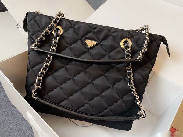 new arrival fashion wholesale shoulder bags cross body bag retro casual commute sumptuous luxurious clutch bags
new arrival fashion wholesale shoulder bags cross body bag retro casual commute sumptuous luxurious clutch bags