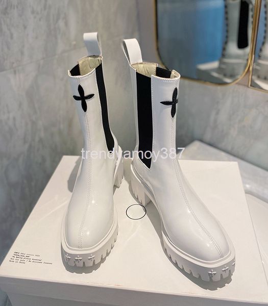 boots wandering motorcycle women's boots cowhide martin british style thick heel medium patent leather cool and handsome, Black
boots wandering motorcycle women's boots cowhide martin british style thick heel medium patent leather cool and handsome, Black