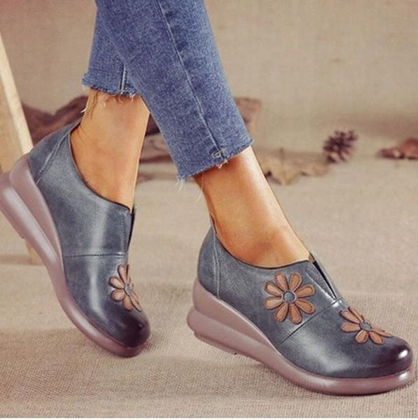 lady вышивают цветок мода flat увеличение клина обувь из натуральной кожи этнический дизайн женская обувь женская эспадрильи мокасины, Black
lady вышивают цветок мода flat увеличение клина обувь из натуральной кожи этнический дизайн женская обувь женская эспадрильи мокасины, Black