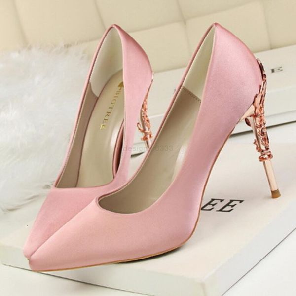 designer dress shoes classic women red bottom high heels patent leather pointy toe luxury shallow mouth sole pumps wedding, Black
designer dress shoes classic women red bottom high heels patent leather pointy toe luxury shallow mouth sole pumps wedding, Black