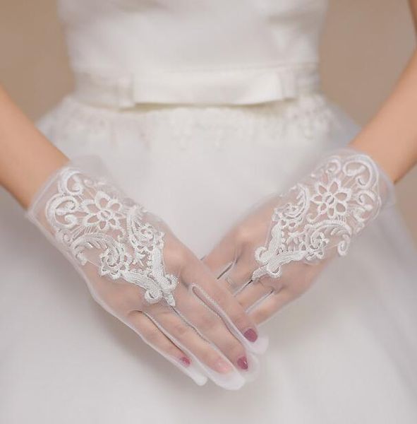 five fingers gloves women' embroidery lace mesh glove female short r864, Blue;gray
five fingers gloves women' embroidery lace mesh glove female short r864, Blue;gray