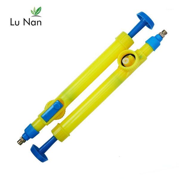 car cleaning tools 1 pcs coke bottle interface plastic trolley gun nozzle manual spray watering head1
car cleaning tools 1 pcs coke bottle interface plastic trolley gun nozzle manual spray watering head1