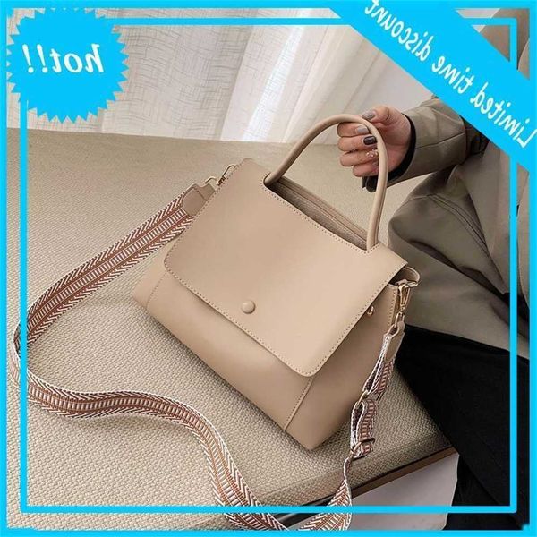 bags large capacity women pu shoulder messenger bag female retro daily totes lady elegant handbags
bags large capacity women pu shoulder messenger bag female retro daily totes lady elegant handbags