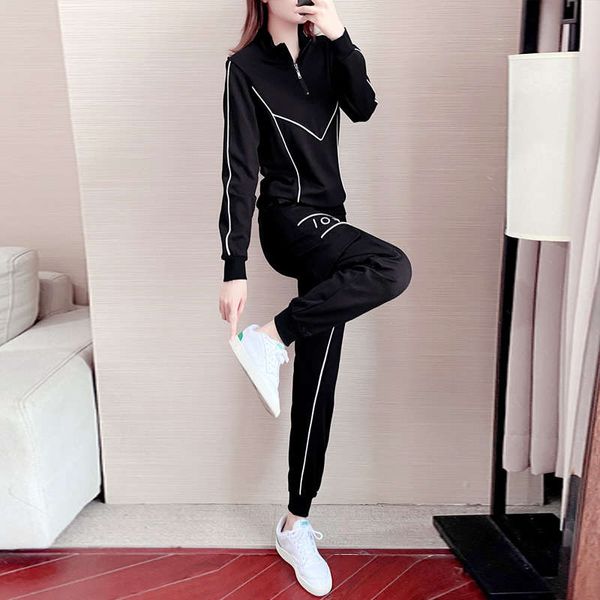 sports and leisure suit women's autumn winter 2020 new korean fashion brand plush thickened european sanitary clothes two piece set, Gray
sports and leisure suit women's autumn winter 2020 new korean fashion brand plush thickened european sanitary clothes two piece set, Gray