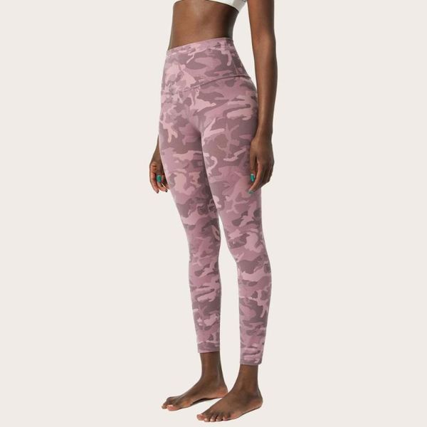 high waist camoflage seamless fitness pants for women double side naked feeling sports print leggings lift the hips gym clothes, Black
high waist camoflage seamless fitness pants for women double side naked feeling sports print leggings lift the hips gym clothes, Black