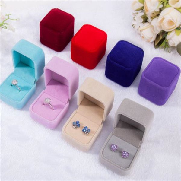 bulk 12 color velvet jewelry gift boxes for rings wedding engagement couple jewelry packaging square show case box 55*50*43mm . ., Black;white
bulk 12 color velvet jewelry gift boxes for rings wedding engagement couple jewelry packaging square show case box 55*50*43mm . ., Black;white