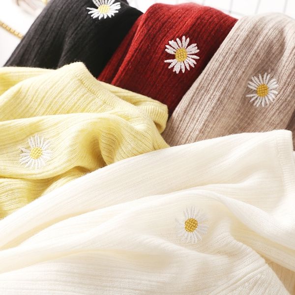 6i8zb close-fitting embroidered skin-friendly elastic slimming embroidery slim-fit daisy comfortable pullover flower round neck short sleeve, White;black
6i8zb close-fitting embroidered skin-friendly elastic slimming embroidery slim-fit daisy comfortable pullover flower round neck short sleeve, White;black