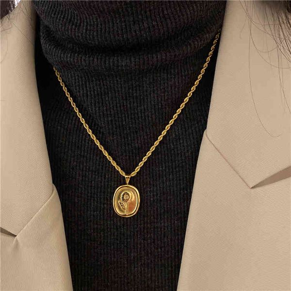 french sunflower personalized titanium steel necklace women's design sense 18k gold wool clothing chain versatile high women, Black
french sunflower personalized titanium steel necklace women's design sense 18k gold wool clothing chain versatile high women, Black