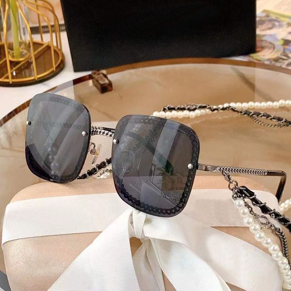 womens sunglasses for women men sun glasses mens 4244 fashion style protects eyes uv400 lens with case, White;black
womens sunglasses for women men sun glasses mens 4244 fashion style protects eyes uv400 lens with case, White;black