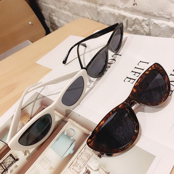 vintage designer 1pcs sunglasses brand new women retro points sun glasses female lady eyeglass cat eye driver goggles
vintage designer 1pcs sunglasses brand new women retro points sun glasses female lady eyeglass cat eye driver goggles