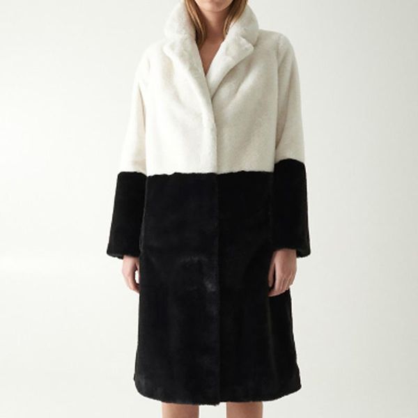 new winter faux fur coat women warm thick fleece long jacket sheep shear outerwear female retro slim double-faced fur overcoat, Black
new winter faux fur coat women warm thick fleece long jacket sheep shear outerwear female retro slim double-faced fur overcoat, Black