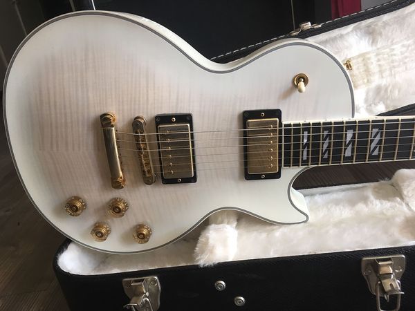 custom shop 1959 vos white sup electric guitar tiger flame maple & back, split block mop inlay, globe headstock inlay, gold hardware
custom shop 1959 vos white sup electric guitar tiger flame maple & back, split block mop inlay, globe headstock inlay, gold hardware
