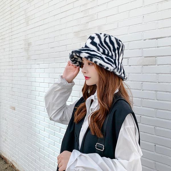 oloey zebra pattern bucket hat женщины зима элегантный теплый купола колпачки женские шапки для отдыха повседневная полосатый уличная рыболо, Blue;gray
oloey zebra pattern bucket hat женщины зима элегантный теплый купола колпачки женские шапки для отдыха повседневная полосатый уличная рыболо, Blue;gray