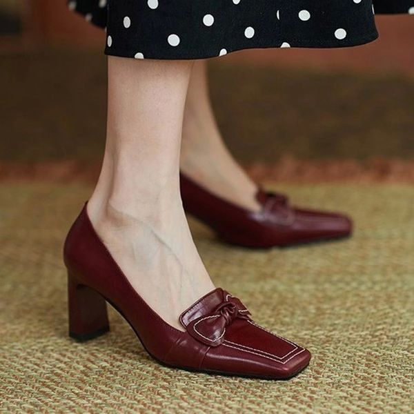 heels shoes square toe pumps butterfly high heels elegant women dress shoe retro sewing black boat shoe zapatos mujer 8899n #lr61
heels shoes square toe pumps butterfly high heels elegant women dress shoe retro sewing black boat shoe zapatos mujer 8899n #lr61