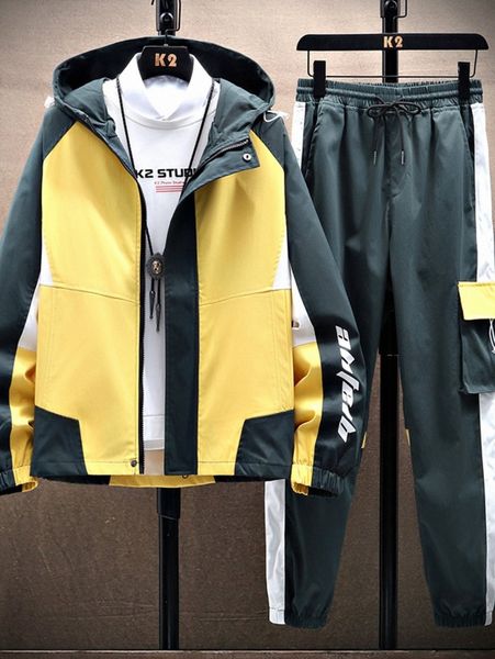 men letter graphic colorblock hooded jacket & cargo pants without h2lk#, Gray
men letter graphic colorblock hooded jacket & cargo pants without h2lk#, Gray