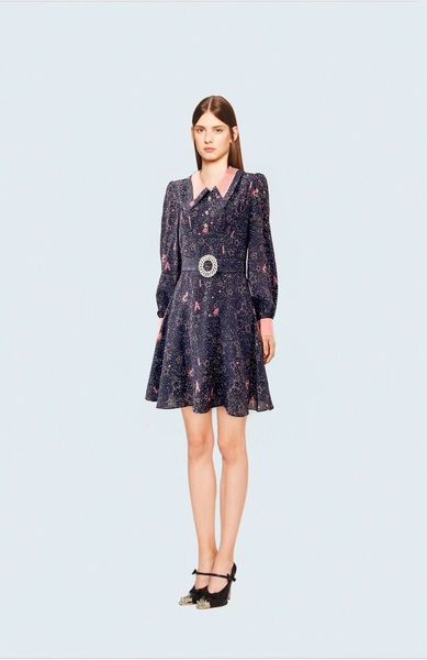 21 early spring new fashion socialite temperament fashionable foreign style diamond belt long sleeve a word floral skirt dress dress, Black;pink
21 early spring new fashion socialite temperament fashionable foreign style diamond belt long sleeve a word floral skirt dress dress, Black;pink