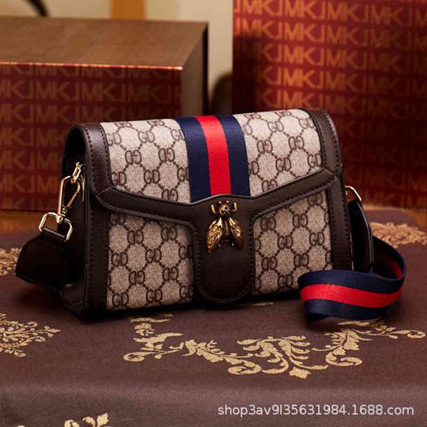 2022 factory wholesale women's fashion small square single shoulder versatile messenger contrast bag
2022 factory wholesale women's fashion small square single shoulder versatile messenger contrast bag
