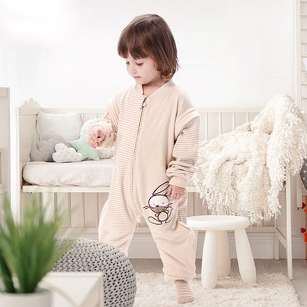 baby sleeping bag in autumn and winter cotton padded cotton inner bladder split leg kick can be worn by children in season
baby sleeping bag in autumn and winter cotton padded cotton inner bladder split leg kick can be worn by children in season