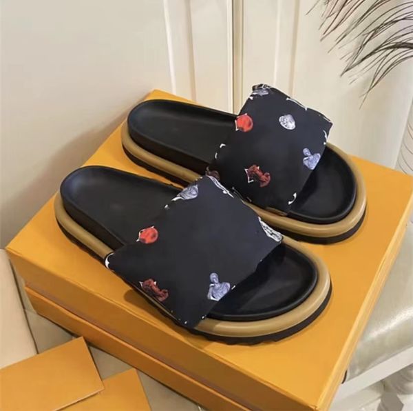2022 designer slippers slides sandals for women foam runner women slipper softness fashion outdoor beach genuine leather buckle summer with, Black
2022 designer slippers slides sandals for women foam runner women slipper softness fashion outdoor beach genuine leather buckle summer with, Black