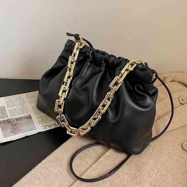 gold chain pu leather crossbody bag for women 2021 luxury solid color shoulder lady handbags female travel party clutch
gold chain pu leather crossbody bag for women 2021 luxury solid color shoulder lady handbags female travel party clutch
