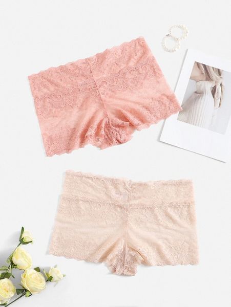 2pack plus floral lace shortie c6gc#, Black;white 
2pack plus floral lace shortie c6gc#, Black;white