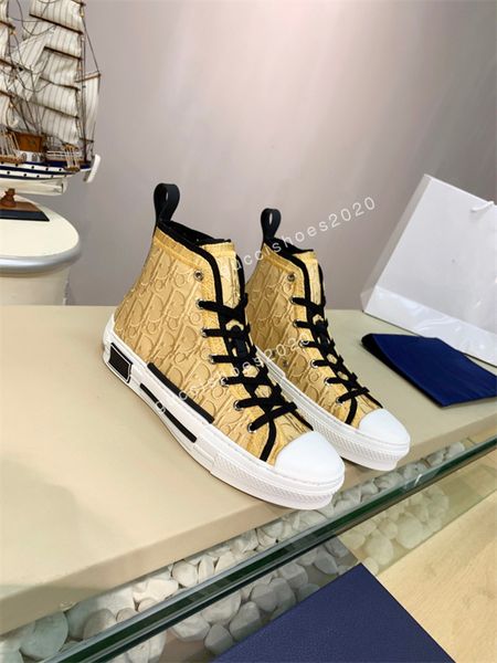 2022 new outlet men women designer casual shoes graffiti shoe genuine leather trainer luxury red bottom sneaker low size35-45, Black;red
2022 new outlet men women designer casual shoes graffiti shoe genuine leather trainer luxury red bottom sneaker low size35-45, Black;red