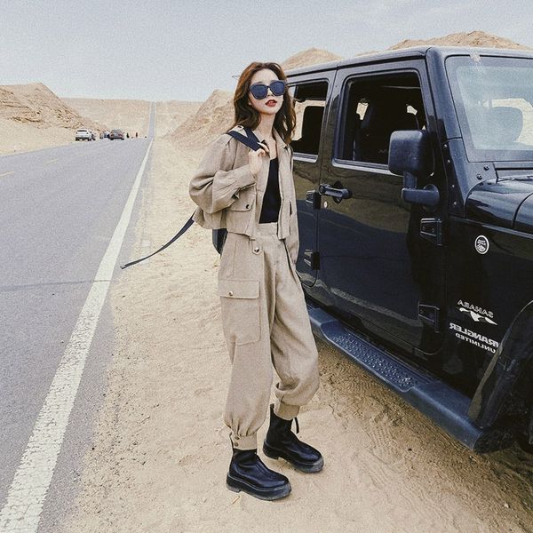 show tight pants coat short coatthin fried street work suit women's autumn 2020 new style short coat and corset pants cool two piece su, Gray
show tight pants coat short coatthin fried street work suit women's autumn 2020 new style short coat and corset pants cool two piece su, Gray