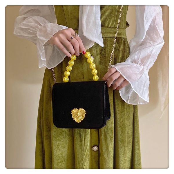 new luxury vintage velvet chain evening clutch bag handbags women bags designer shoulder messenger crossbody bags for women 
new luxury vintage velvet chain evening clutch bag handbags women bags designer shoulder messenger crossbody bags for women
