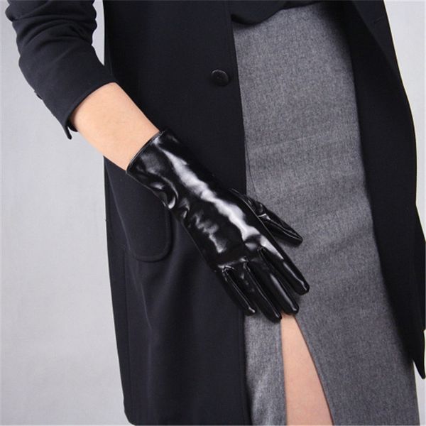 woman gloves medium and long section 28cm bright leather patent leather pu gloves female simulation leather dance party p28-09 201020, Blue;gray
woman gloves medium and long section 28cm bright leather patent leather pu gloves female simulation leather dance party p28-09 201020, Blue;gray