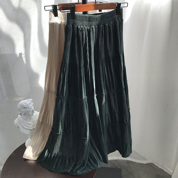 yeeloca winter golden velvet pleated skirt women's elegant solid a-line mid-calf saias female hong kong style high waist skirt, Black
yeeloca winter golden velvet pleated skirt women's elegant solid a-line mid-calf saias female hong kong style high waist skirt, Black