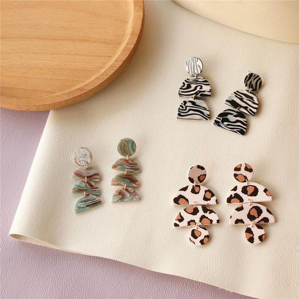 aomu korea new trendy acrylic multicolor black white stripe leopard pattern geometric round semicircle earrings for women, Golden;silver
aomu korea new trendy acrylic multicolor black white stripe leopard pattern geometric round semicircle earrings for women, Golden;silver