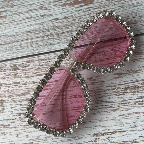 sunglasses zaolihu oversize women luxury rhinestone yellow pink vintage shades for oculos, White;black
sunglasses zaolihu oversize women luxury rhinestone yellow pink vintage shades for oculos, White;black