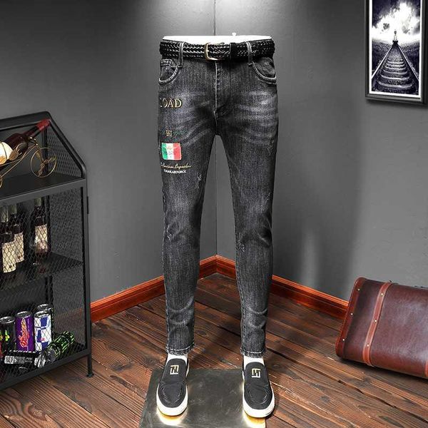 men's jeans men's diamond inlay embroidery light blue holes ripped skinny stretch denim pants trousers1
men's jeans men's diamond inlay embroidery light blue holes ripped skinny stretch denim pants trousers1