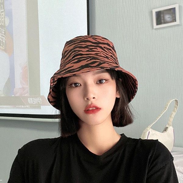 women fashion hat japanese retro striped fisherman hat female zebra fashion sunscreen bucket new arrivals 2021 hot, Blue;gray
women fashion hat japanese retro striped fisherman hat female zebra fashion sunscreen bucket new arrivals 2021 hot, Blue;gray
