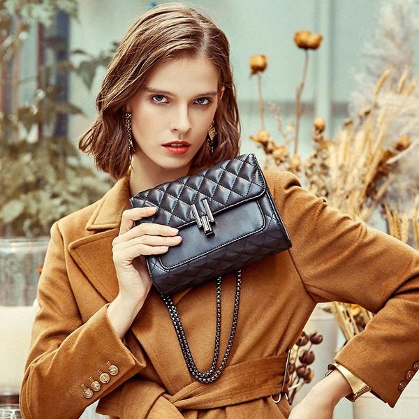 women's new summer fashion rhombus chain cowhide girls bags bolsos mujergenuine leather women messenger shoulder crossbody bag
women's new summer fashion rhombus chain cowhide girls bags bolsos mujergenuine leather women messenger shoulder crossbody bag
