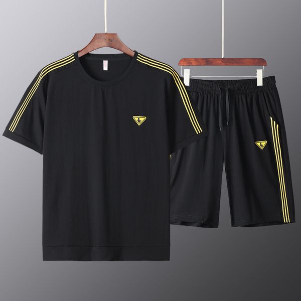 2022 mens designers tracksuit set running fashion men tracksuits letter slim clothing track kit casual sports short sleeve suit, Gray
2022 mens designers tracksuit set running fashion men tracksuits letter slim clothing track kit casual sports short sleeve suit, Gray