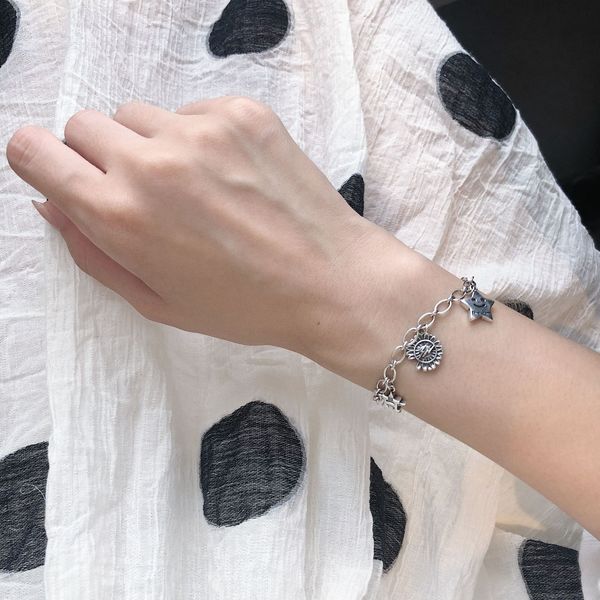 южная корея east gate s925 все тело чистое серебро тайский серебряный браслет звезда усмешки браслет прохладный ветер ины моды творческий ст, Golden;silver
южная корея east gate s925 все тело чистое серебро тайский серебряный браслет звезда усмешки браслет прохладный ветер ины моды творческий ст, Golden;silver