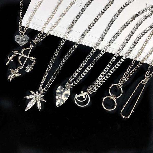 hemp maple leaf cross pin archery love necklace japanese korean harajuku hip hop men and women, Silver
hemp maple leaf cross pin archery love necklace japanese korean harajuku hip hop men and women, Silver