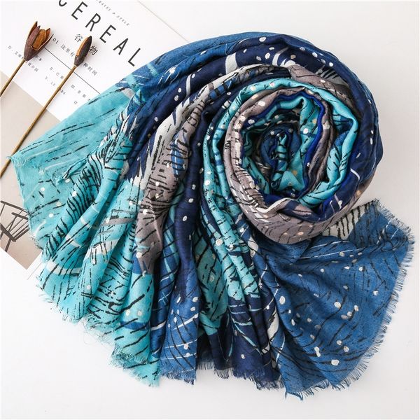 ladies spain fashion ombre ink painting viscose shawl scarf autumn winter warm pashmina stole muslim hijab sjaal 180*90cm y201007, Blue;gray
ladies spain fashion ombre ink painting viscose shawl scarf autumn winter warm pashmina stole muslim hijab sjaal 180*90cm y201007, Blue;gray