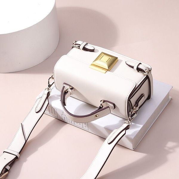 hbp classic ladies real leather handbag purse fashion box bags small square bag single shoulder messenger bag crossbody bag 9p0820
hbp classic ladies real leather handbag purse fashion box bags small square bag single shoulder messenger bag crossbody bag 9p0820